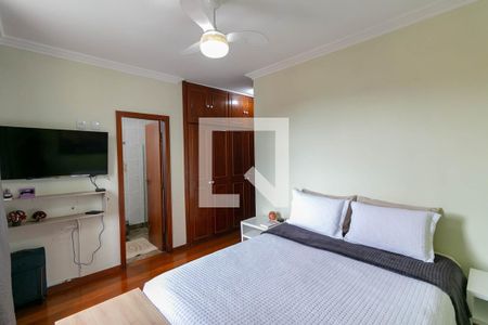 Apartamento à venda com 140m², 4 quartos e 2 vagasQuarto Suíte