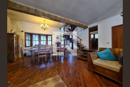 Casa de Condomínio à venda com 4 quartos, 600m² em Ville de Montagne, Nova Lima