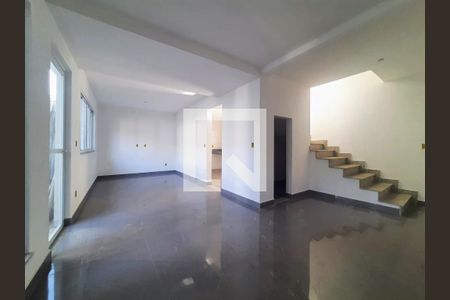 Casa à venda com 3 quartos, 110m² em Sapucaias III, Contagem