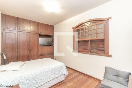 Casa à venda com 457m², 4 quartos e 6 vagas