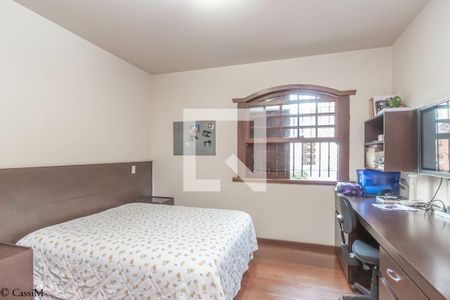 Casa à venda com 457m², 4 quartos e 6 vagas