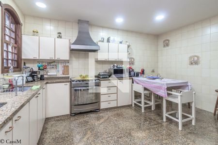 Casa à venda com 457m², 4 quartos e 6 vagas