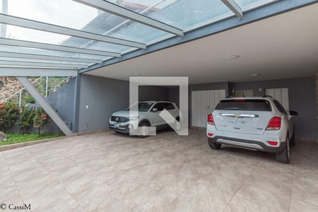 Casa à venda com 457m², 4 quartos e 6 vagas