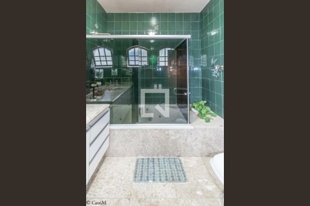 Casa à venda com 457m², 4 quartos e 6 vagas