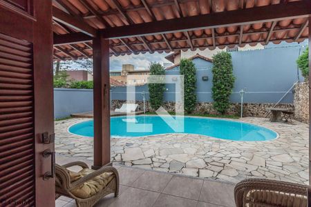 Casa à venda com 457m², 4 quartos e 6 vagas