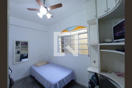 Casa à venda com 4 quartos, 310m² em Camargos, Belo Horizonte