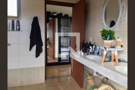 Casa de condomínio para alugar com 394m², 5 quartos e 6 vagas