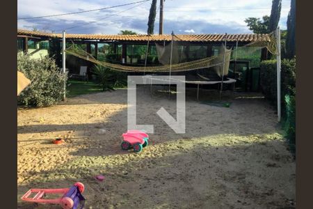 Casa de condomínio para alugar com 394m², 5 quartos e 6 vagas