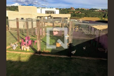 Casa de condomínio para alugar com 394m², 5 quartos e 6 vagas