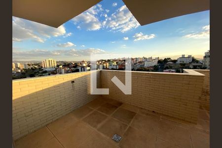 Apartamento à venda com 4 quartos, 72m² em Serrano, Belo Horizonte