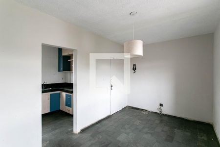 Sala de apartamento para alugar com 3 quartos, 80m² em Santa Terezinha, Belo Horizonte