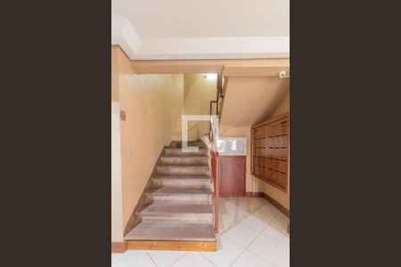 Apartamento para alugar com 74m², 2 quartos e 1 vagaEscadas