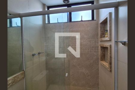 Apartamento para alugar com 205m², 3 quartos e 3 vagas Apartamento para alugar com 205m², 3 quartos e 3 vagasBanheiro da Suíte