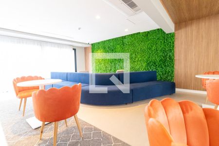 Apartamento para alugar com 32m², 1 quarto e sem vaga Apartamento para alugar com 32m², 1 quarto e sem vagaÁrea comum - Salão de festas