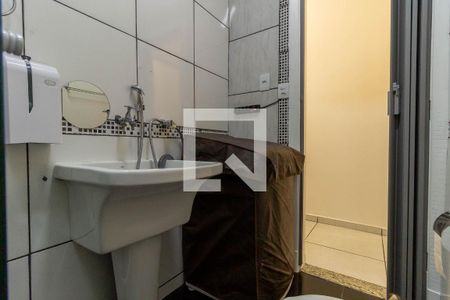 Apartamento para alugar com 42m², 2 quartos e sem vagaBanheiro 