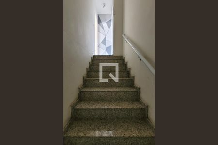 Apartamento à venda com 140m², 2 quartos e 1 vagaEscada