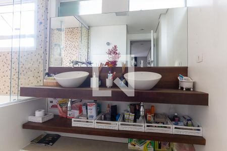 Apartamento à venda com 95m², 2 quartos e 1 vaga Apartamento à venda com 95m², 2 quartos e 1 vagaBanheiro