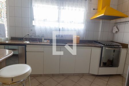 Apartamento à venda com 95m², 2 quartos e 1 vaga Apartamento à venda com 95m², 2 quartos e 1 vagaCozinha