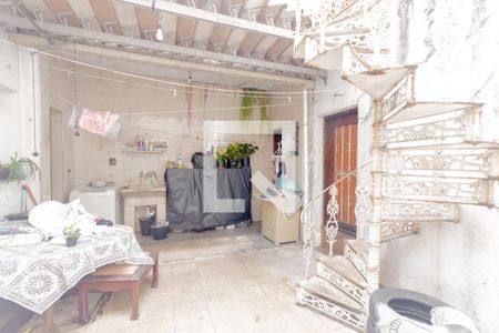 Casa à venda com 255m², 3 quartos e 2 vagasÁrea de Serviço