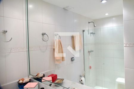 Apartamento à venda com 138m², 4 quartos e 3 vagasSuíte banheiro