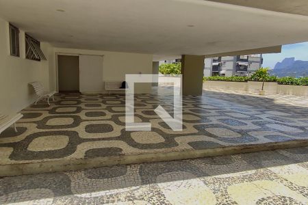 Apartamento à venda com 138m², 4 quartos e 3 vagasÁrea Comum - Playground