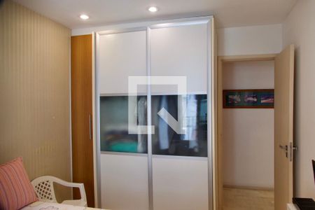 Apartamento à venda com 138m², 4 quartos e 3 vagasQuarto 2