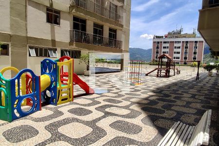 Apartamento à venda com 138m², 4 quartos e 3 vagasÁrea Comum - Playground