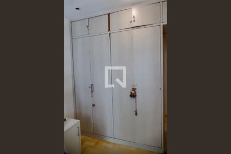 Apartamento à venda com 138m², 4 quartos e 3 vagasQuarto 3