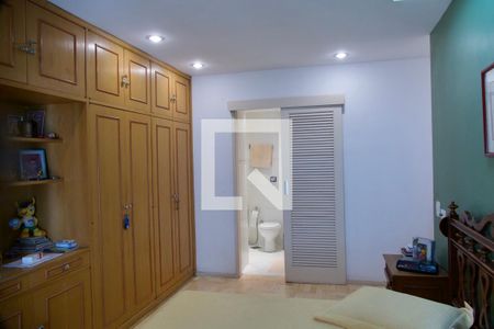 Apartamento à venda com 138m², 4 quartos e 3 vagasSuíte