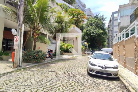 Apartamento à venda com 138m², 4 quartos e 3 vagasVista da Rua