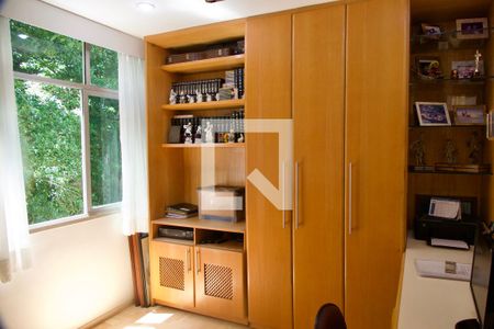 Apartamento à venda com 138m², 4 quartos e 3 vagasQuarto 1