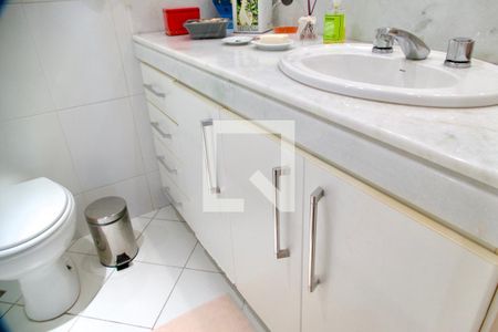 Apartamento à venda com 138m², 4 quartos e 3 vagasSuíte banheiro