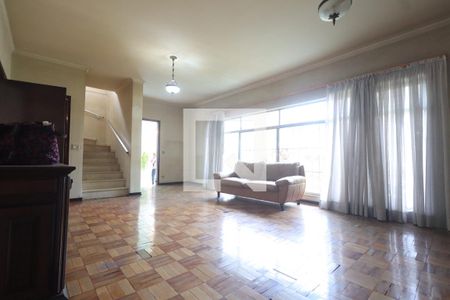 Sala de casa à venda com 5 quartos, 250m² em Planalto Paulista, São Paulo