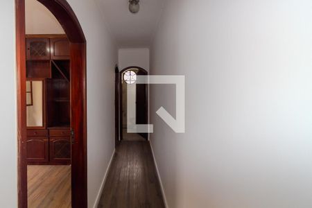 Corredor  de casa para alugar com 3 quartos, 152m² em Jardim Avelino, São Paulo