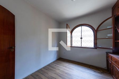 Casa para alugar com 152m², 3 quartos e 2 vagasQuarto 2