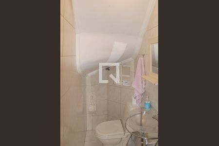 Casa à venda com 182m², 3 quartos e 2 vagasLavabo