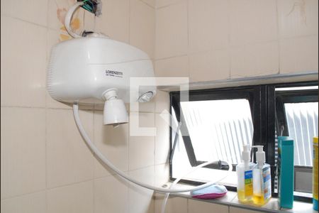 Casa à venda com 182m², 3 quartos e 2 vagasBanheiro 2