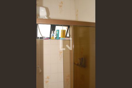 Casa à venda com 182m², 3 quartos e 2 vagasBanheiro 2