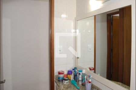 Casa à venda com 182m², 3 quartos e 2 vagasBanheiro 1