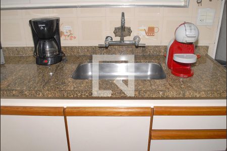 Casa à venda com 182m², 3 quartos e 2 vagasCozinha