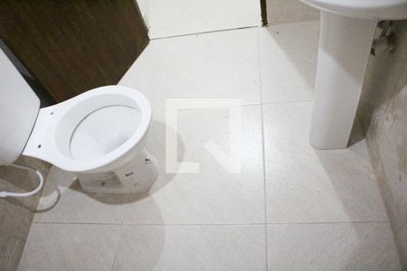 Casa para alugar com 60m², 1 quarto e sem vaga Casa para alugar com 60m², 1 quarto e sem vagaBanheiro