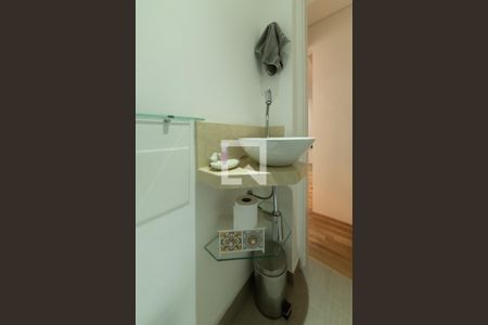 Apartamento à venda com 80m², 2 quartos e 1 vaga Apartamento à venda com 80m², 2 quartos e 1 vagaBanheiro