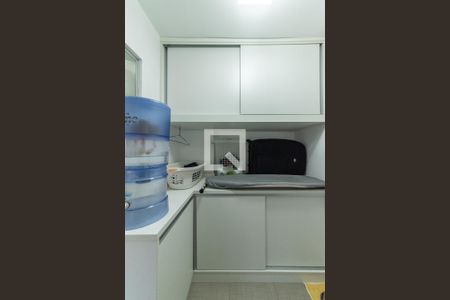 Apartamento à venda com 80m², 2 quartos e 1 vaga Apartamento à venda com 80m², 2 quartos e 1 vagaÁrea de Serviço