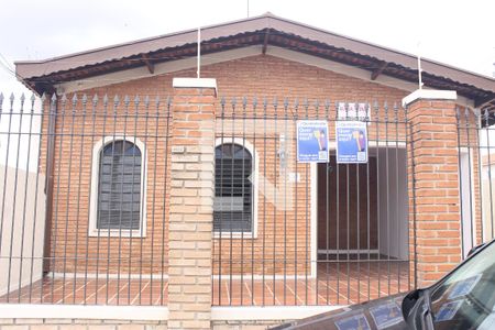 Casa à venda com 80m², 1 quarto e 2 vagasFachada