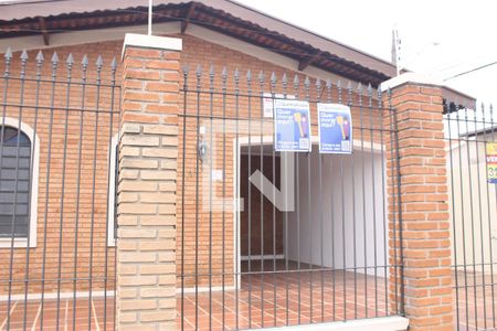 Casa à venda com 80m², 1 quarto e 2 vagasFachada