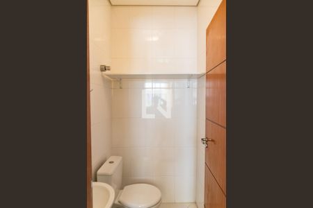 Casa para alugar com 82m², 2 quartos e 1 vagaBanheiro de serviço