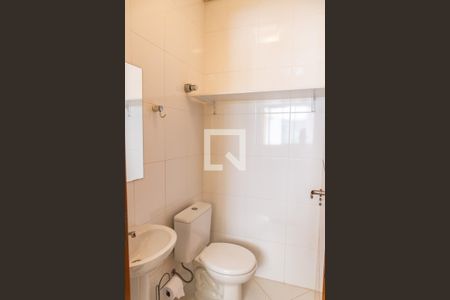 Casa para alugar com 82m², 2 quartos e 1 vagaBanheiro de serviço