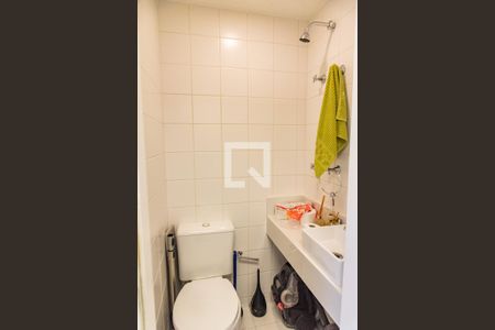 Apartamento para alugar com 150m², 3 quartos e 2 vagas Apartamento para alugar com 150m², 3 quartos e 2 vagasBanheiro de serviço