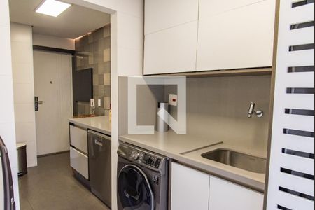 Apartamento para alugar com 150m², 3 quartos e 2 vagas Apartamento para alugar com 150m², 3 quartos e 2 vagasÁrea de serviço