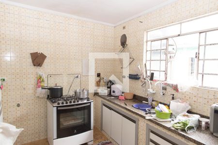 Casa à venda com 550m², 4 quartos e 5 vagasCozinha da Casa 1